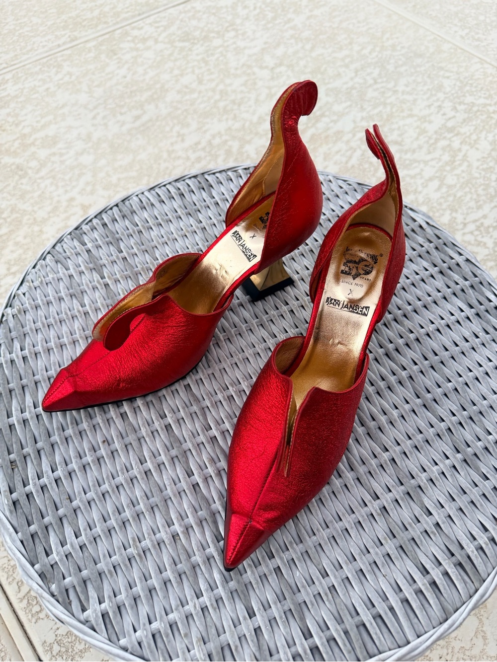 John Fluevog Red Jan Jansen Metallic D'Orsay Heels - Picture 8 of 8